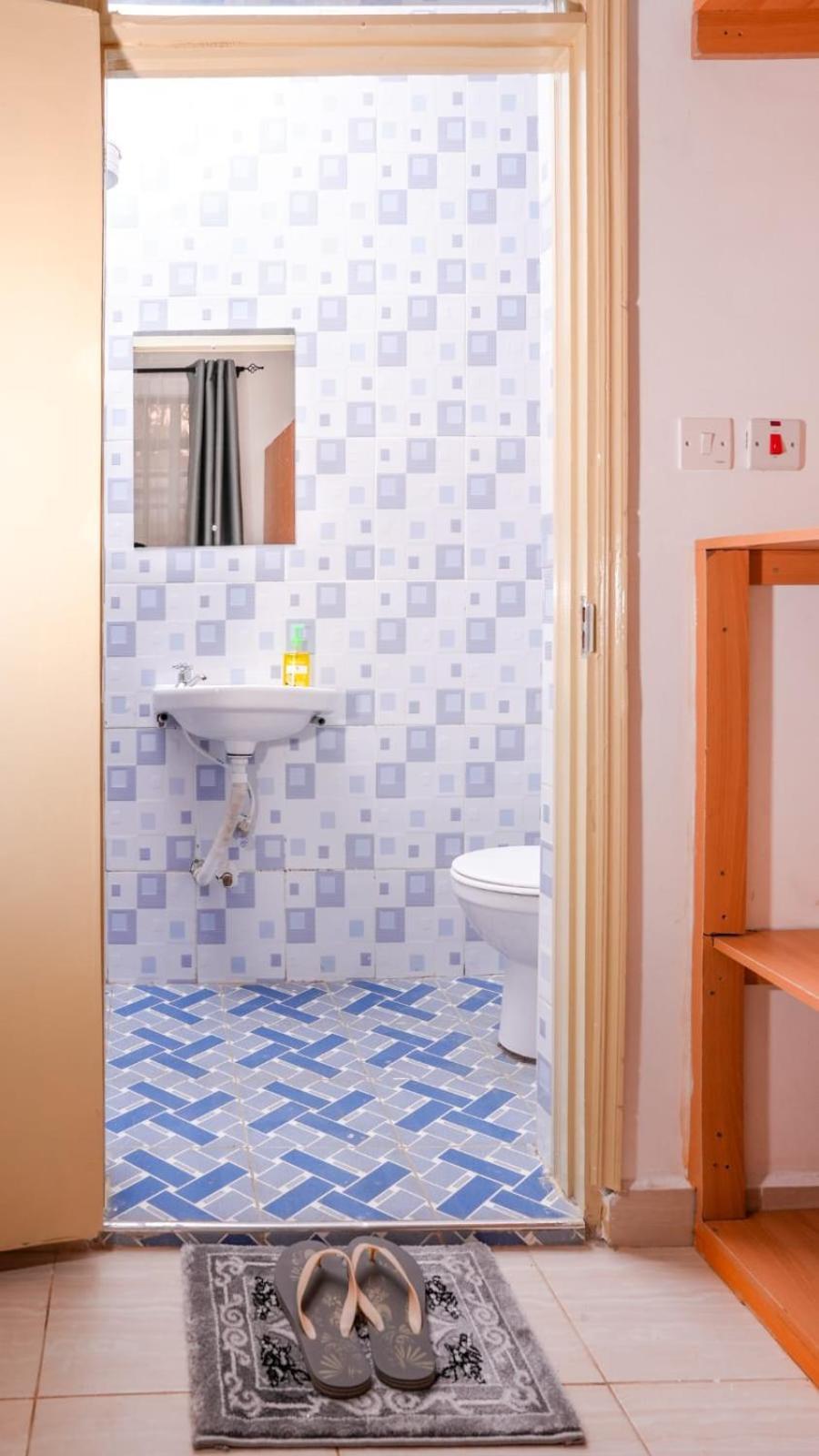 Lake Breeze Apartments Найваша Екстер'єр фото